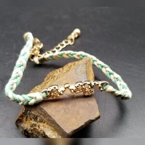 Candy stripe green and white twine bracelet B811